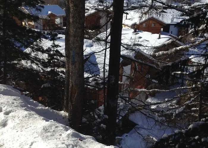 アパート ハウス マリコ *